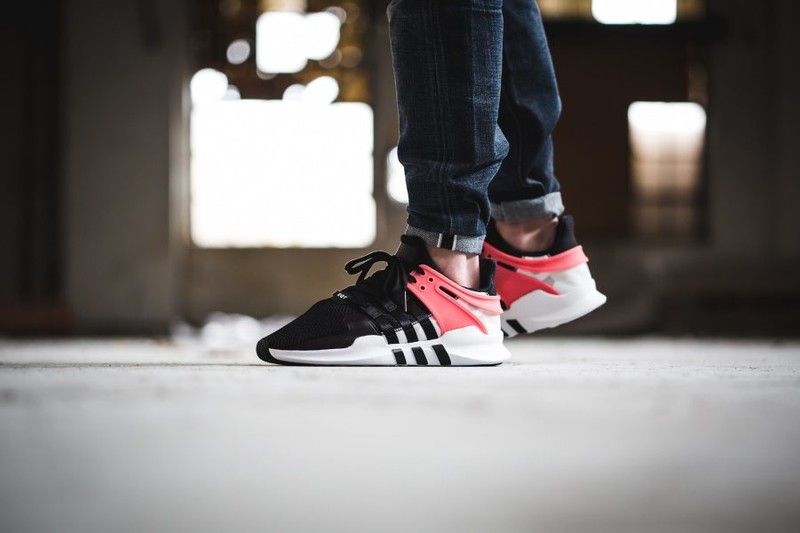 Eqt support hotsell adv black/black/turbo/pink